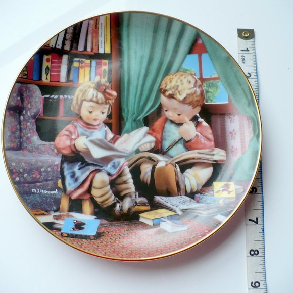 ❤️ Vintage M.J. Hummel Little Companion "Hello Down There" 8 24k Gold Rim - Picture 2 of 6
